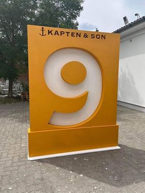 3D felirat és szám XXL méretben
