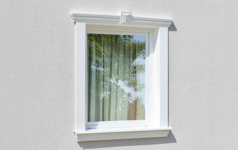 Ablakkeretezés stukkóval és kültéri ablak díszítés polisztirol díszlécekkel