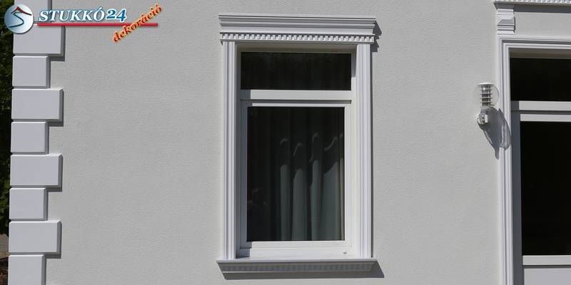 Homlokzatdíszítés stukkóprofilokkal